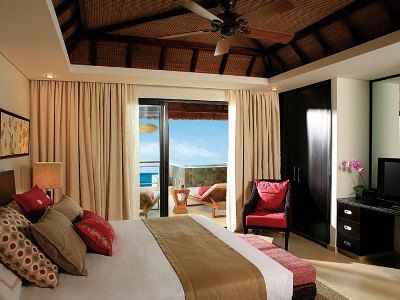 Anahita Golf & 5* Beau Champ